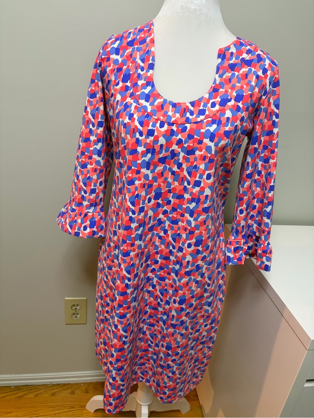 Katherine Way Women Ruffle Sleeve Abstract Confetti resort-wear dress Size Small - Picture 11 of 15